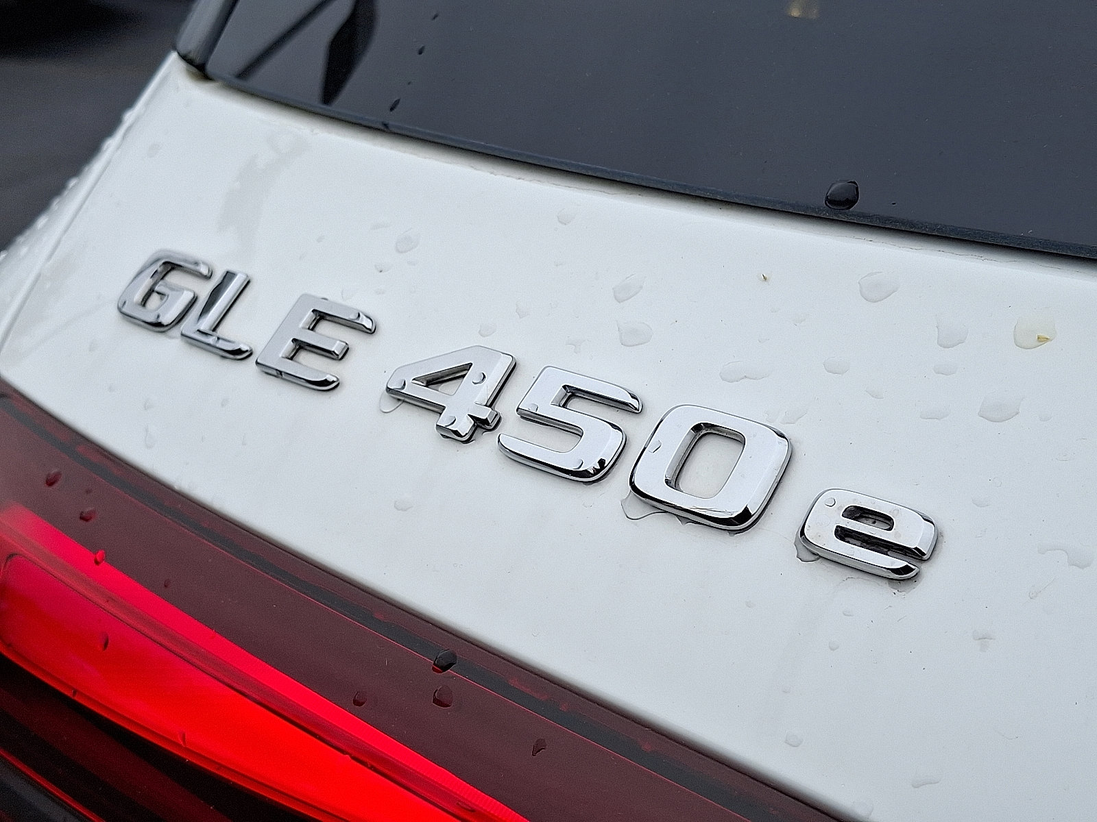 Used 2025 Mercedes-Benz GLE 450e 4MATIC image 32