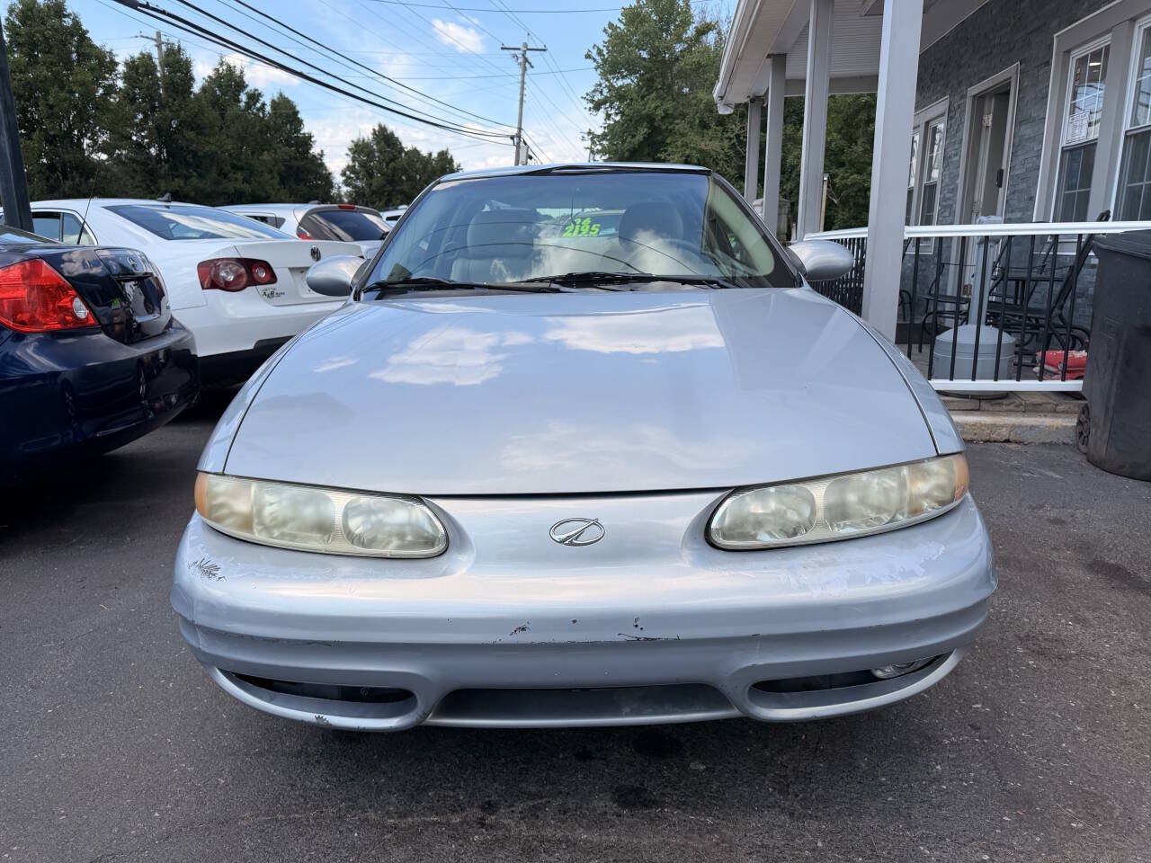 Used 1999 Oldsmobile Alero GLS FWD image 8