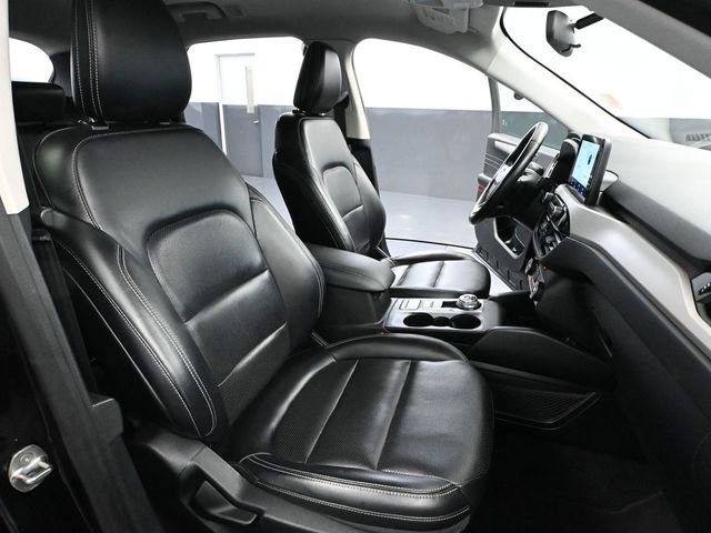 Used 2021 Ford Escape SEL image 45