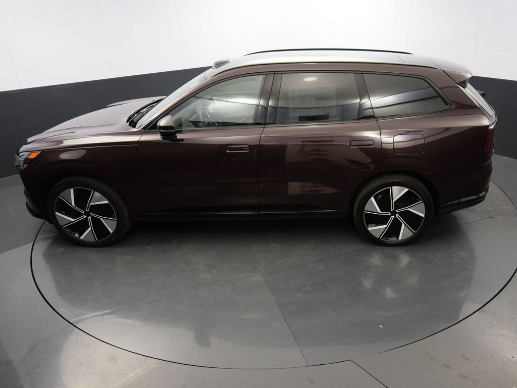 New 2025 Volvo EX90 Ultra image 39