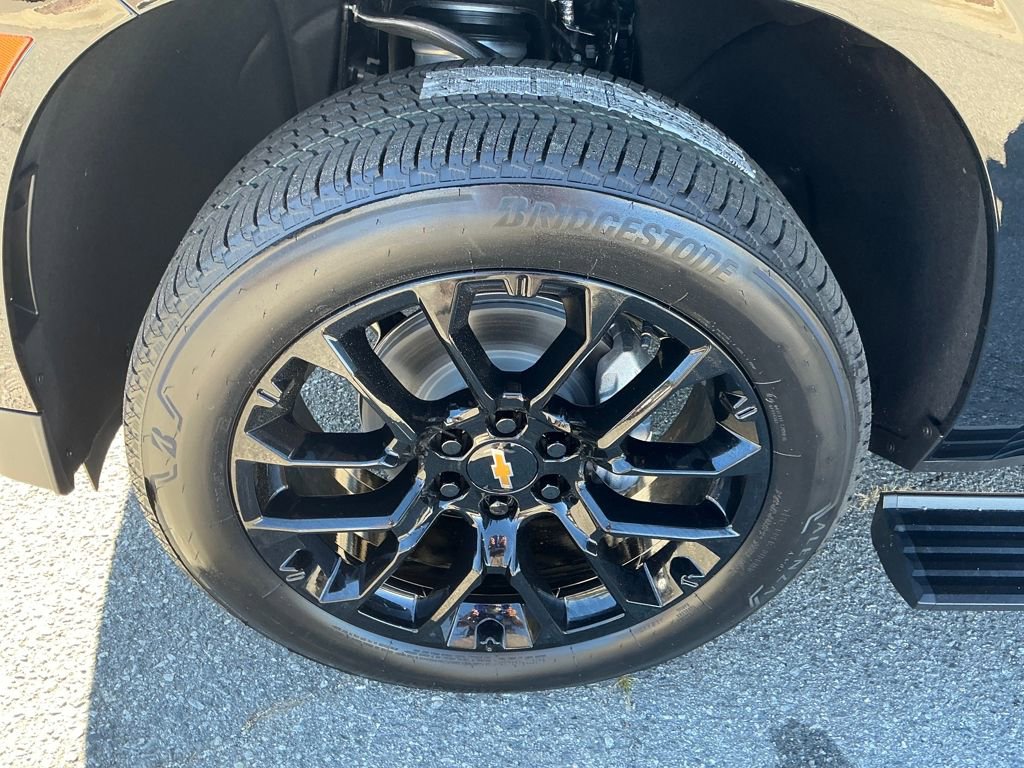New 2026 Chevrolet Suburban High Country image 26