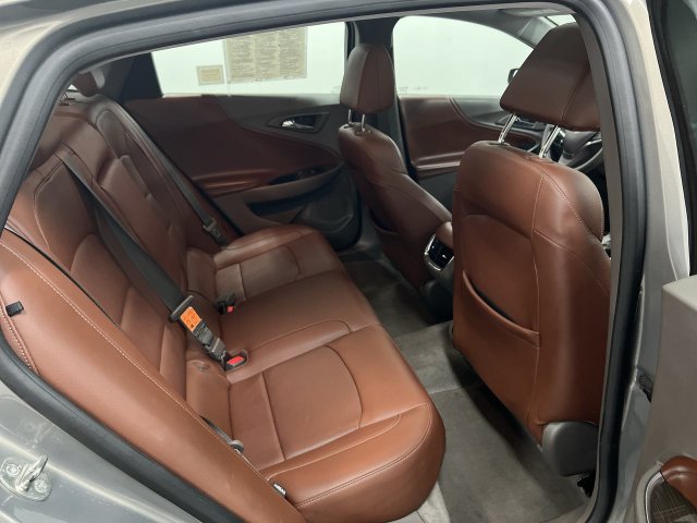 Used 2017 Chevrolet Malibu Premier w/ Premier Sun and Wheel Package FWD image 28
