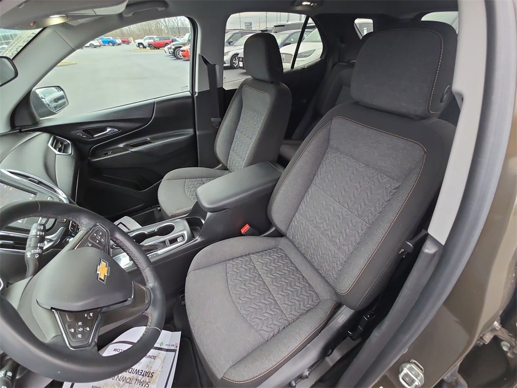 Used 2023 Chevrolet Equinox LT image 15