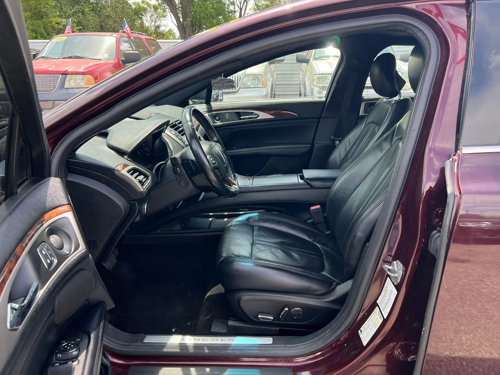 Used 2017 Lincoln MKZ Reserve w/ Climate Package image 10