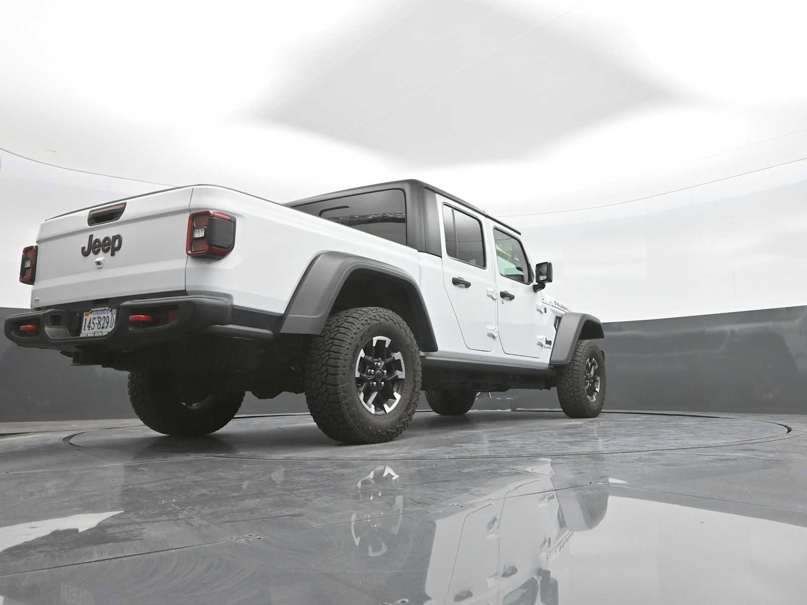 Used 2026 Jeep Gladiator Rubicon AWD/4WD image 41