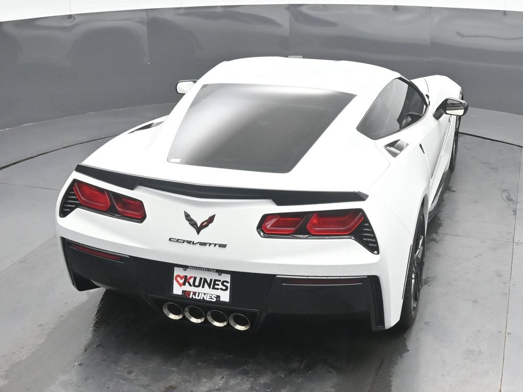 Used 2018 Chevrolet Corvette Stingray Coupe RWD image 32