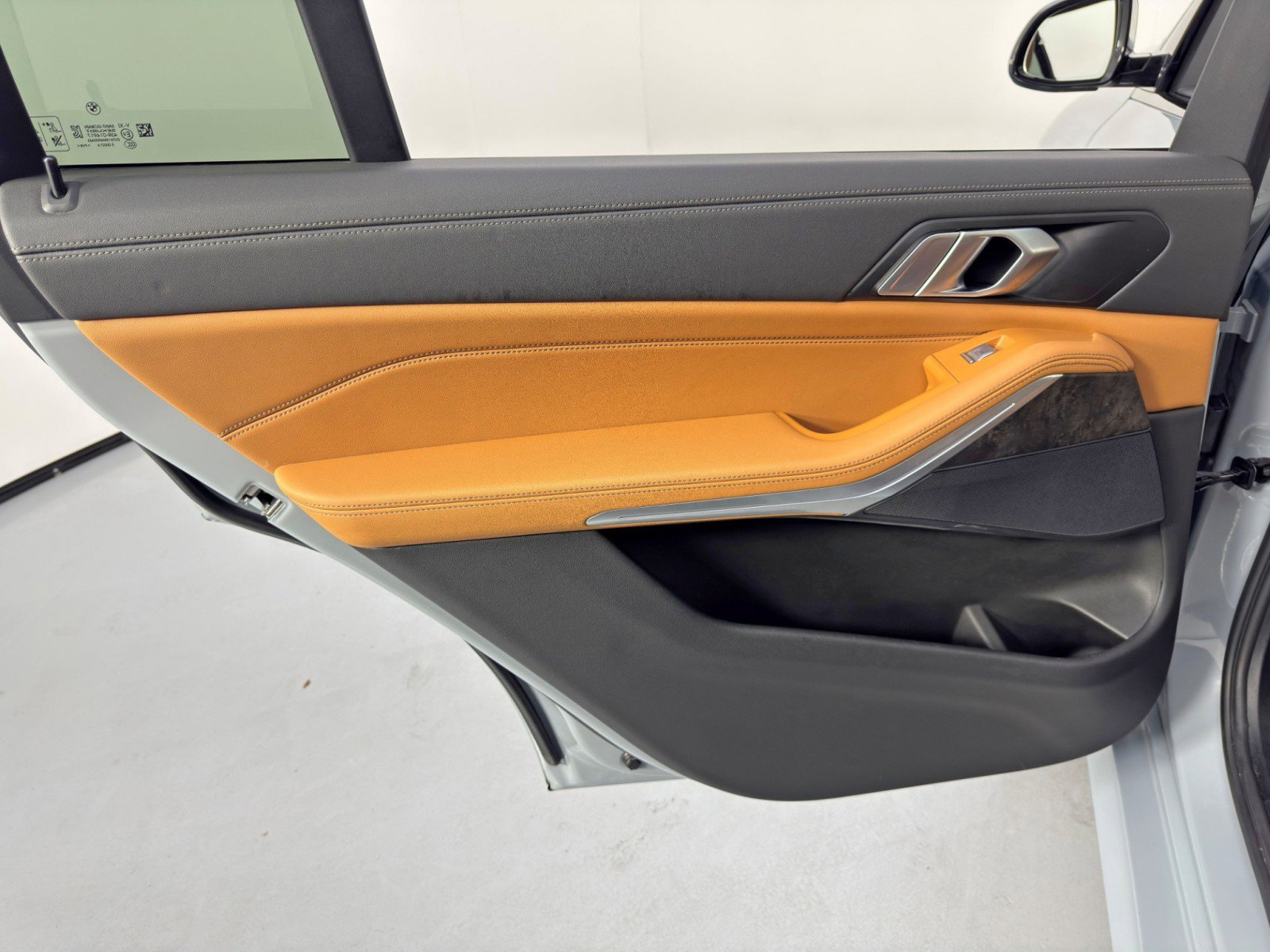 Used 2023 BMW X7 xDrive40i w/ M Sport Package image 51