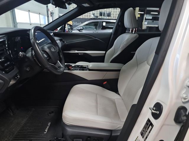 Used 2023 Lexus RX 350 w/ Accessory Package (2T) image 9