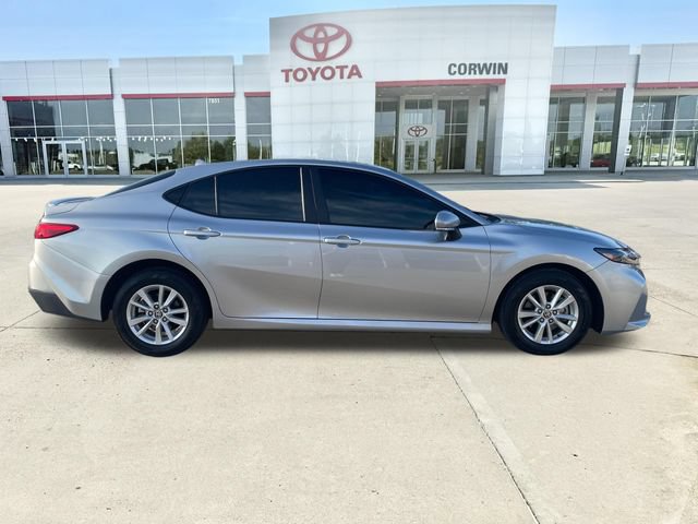Used 2025 Toyota Camry LE FWD image 6