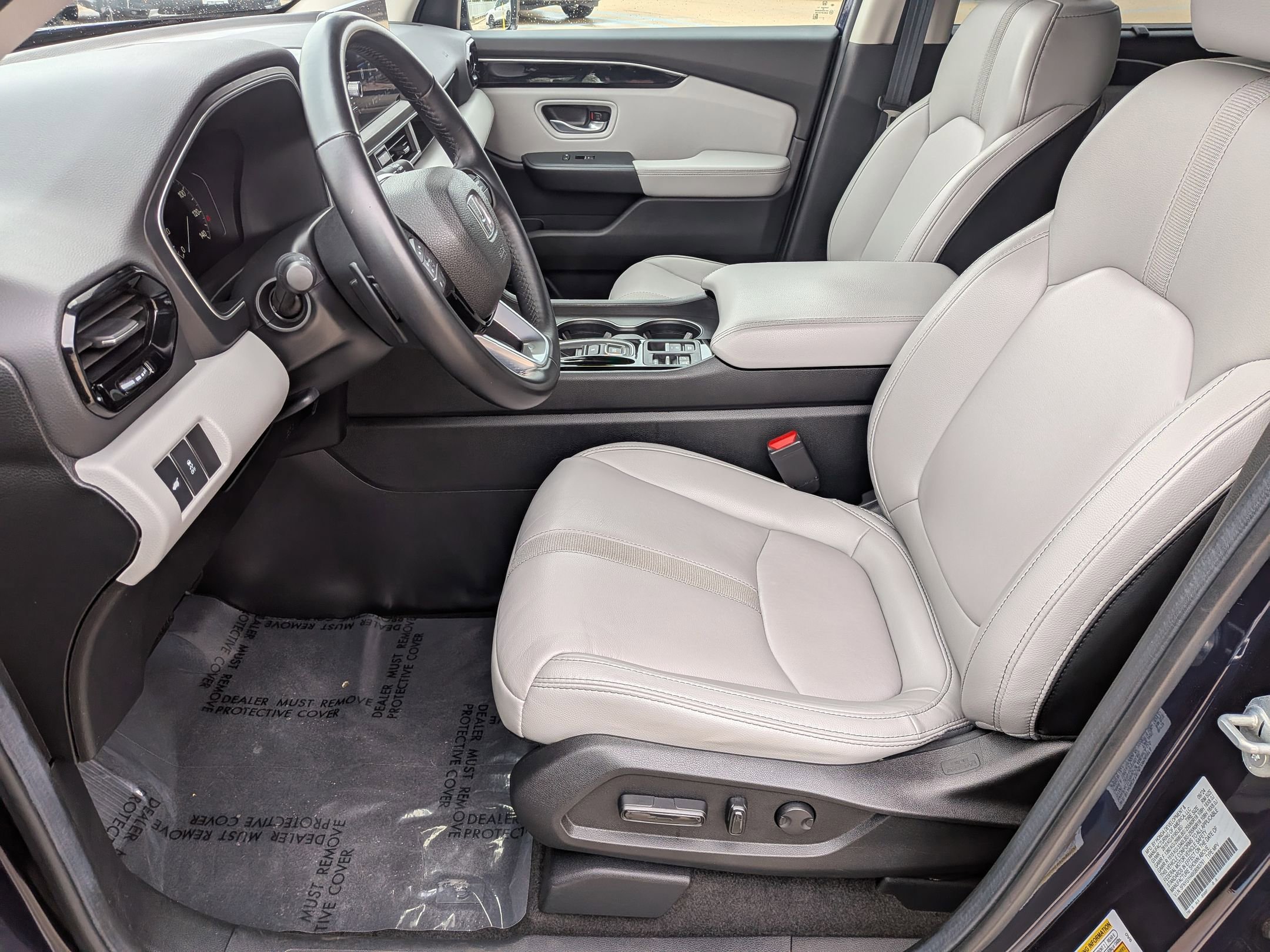 Used 2025 Honda Pilot EX-L image 11