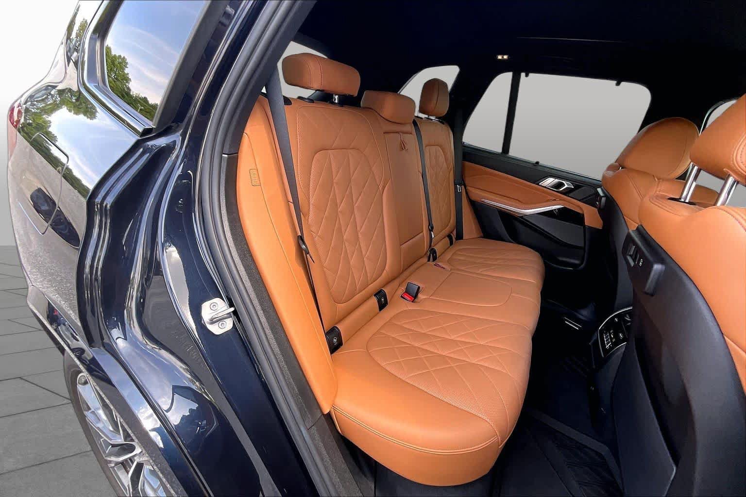Used 2023 BMW X5 xDrive40i w/ Executive Package AWD/4WD image 19