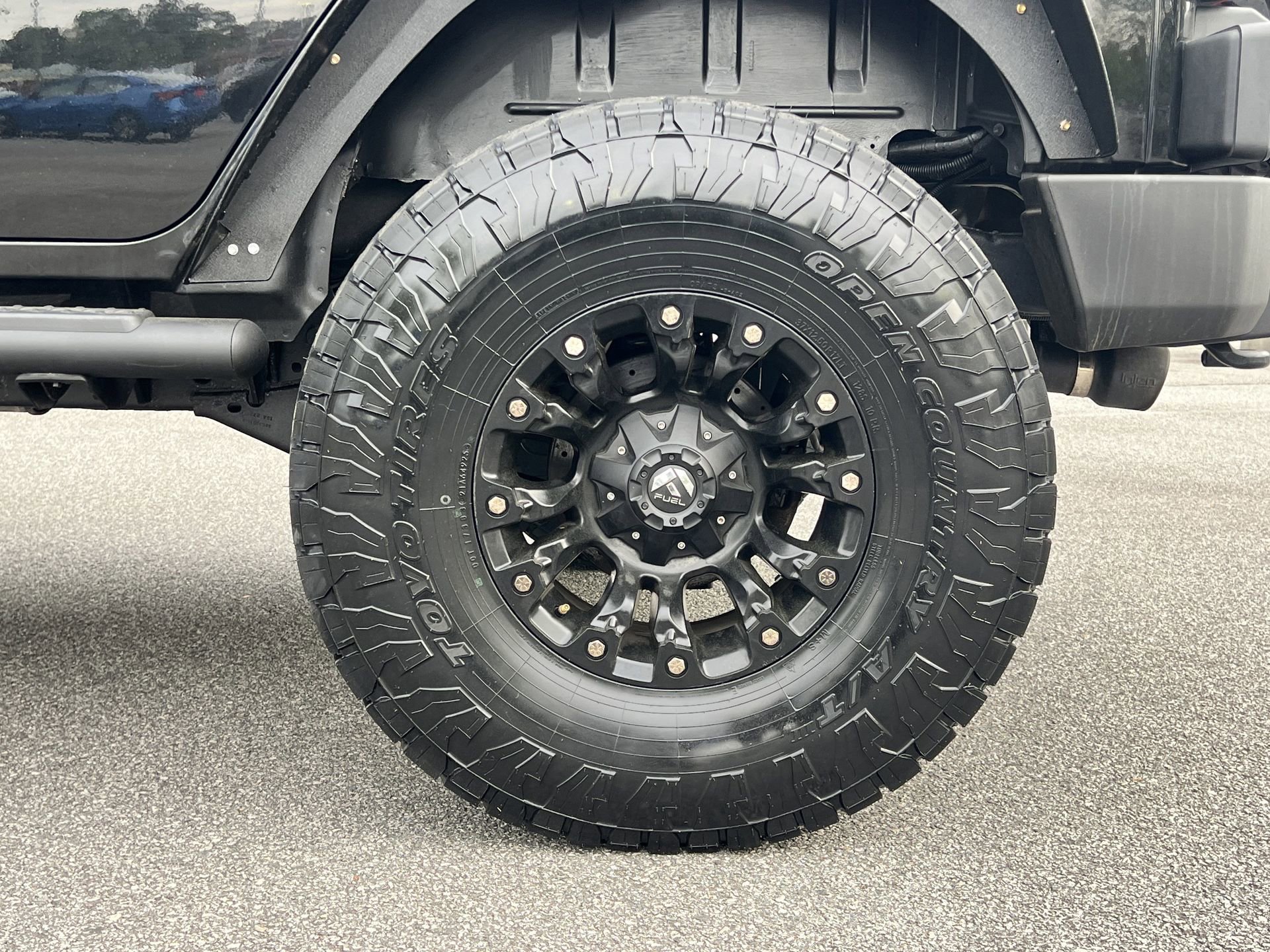 Used 2016 Jeep Wrangler Unlimited Rubicon w/ Dual Top Group image 32