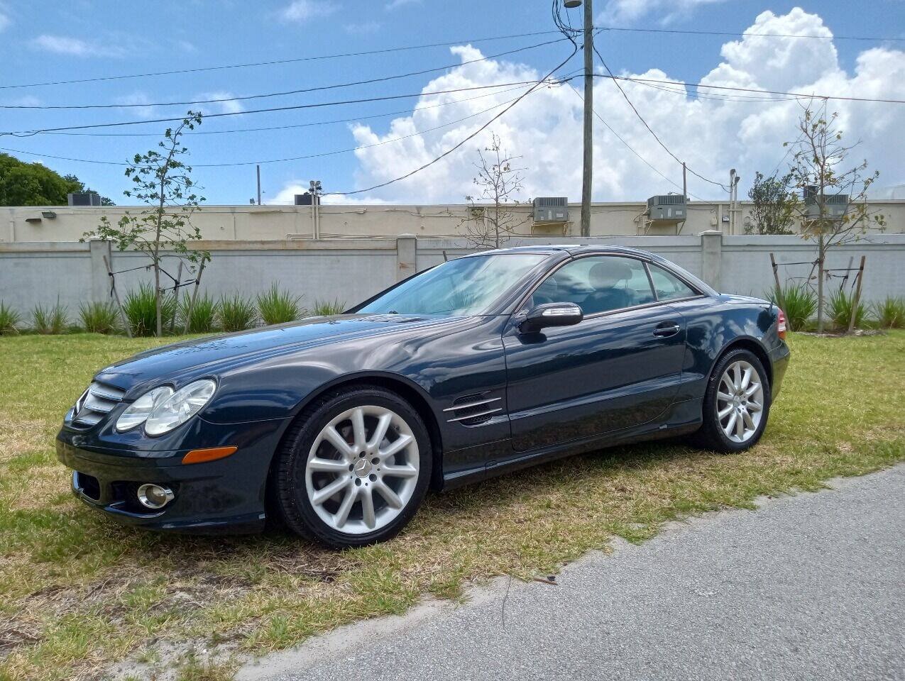 Used 2007 Mercedes-Benz SL 550 image 2
