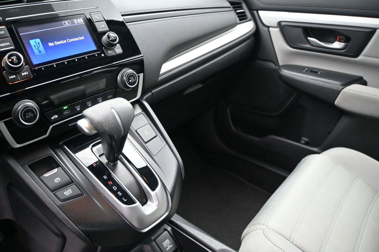 Used 2019 Honda CR-V LX image 4