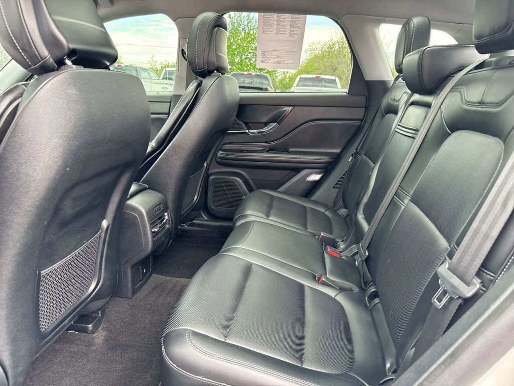 Used 2020 Lincoln Corsair AWD w/ Premium Package image 24