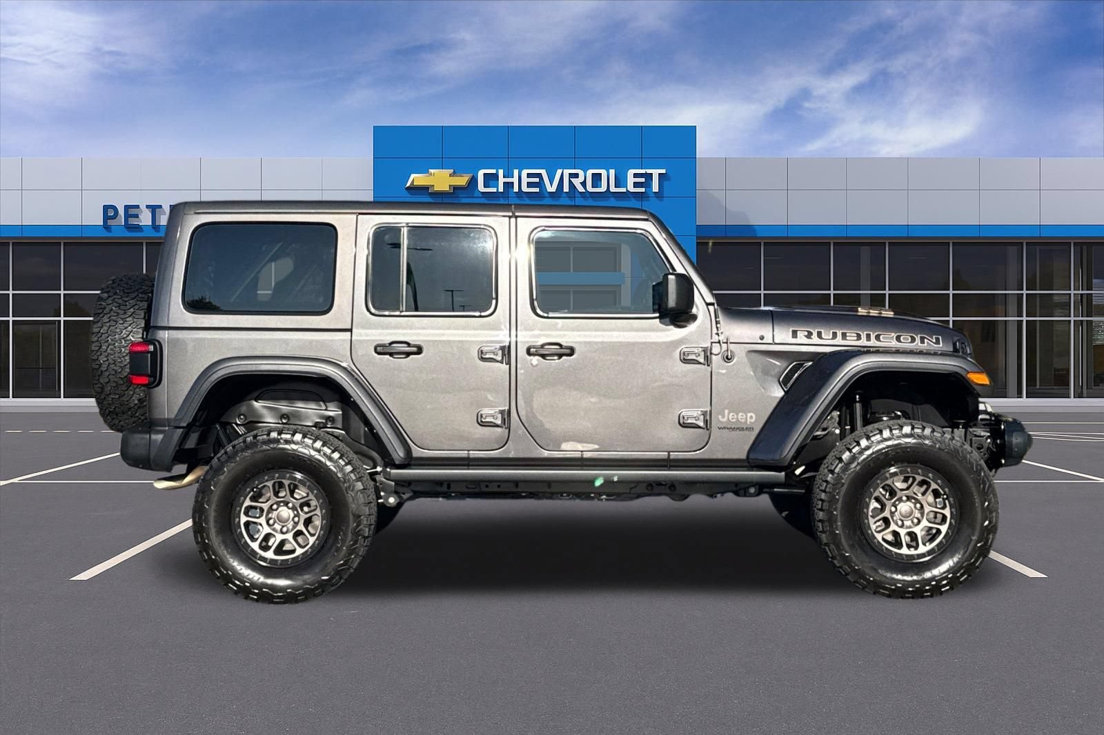 Used 2022 Jeep Wrangler Unlimited Rubicon AWD/4WD image 3