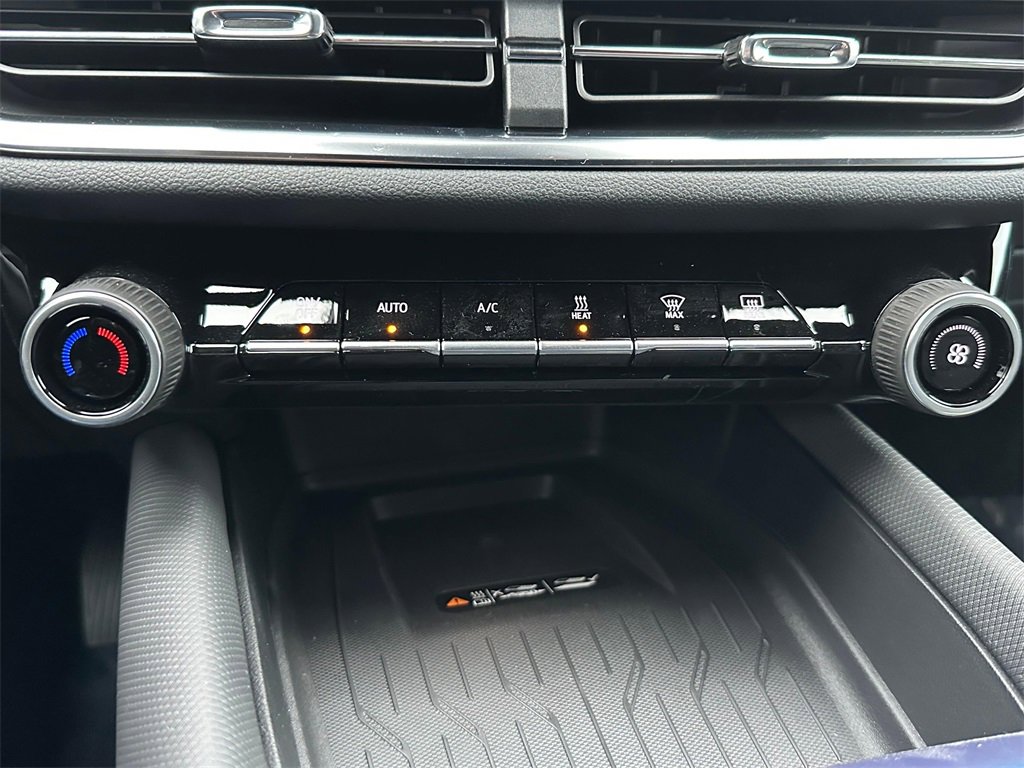 New 2026 Chevrolet Equinox EV LT image 28