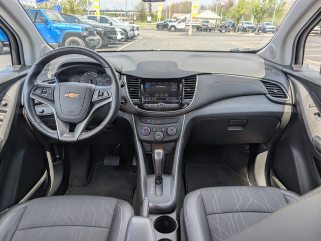 Used 2022 Chevrolet Trax LT w/ Driver Confidence Package AWD/4WD image 11