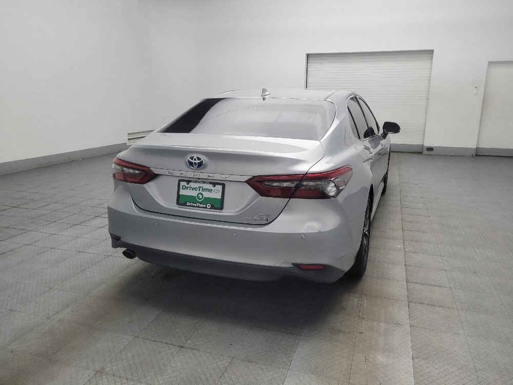 Used 2021 Toyota Camry XLE w/ Navigation Upgrade Package FWD image 9