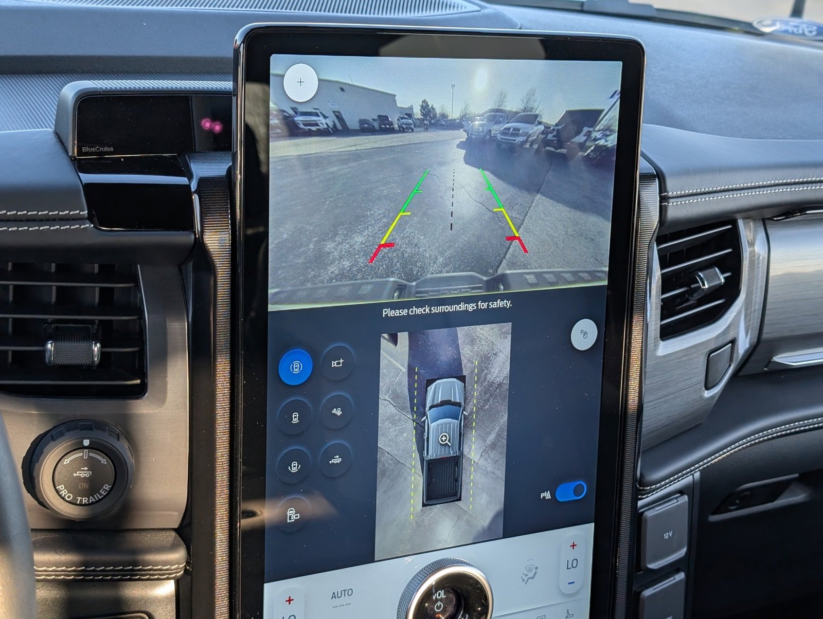 Used 2022 Ford F150 Lightning Platinum image 6