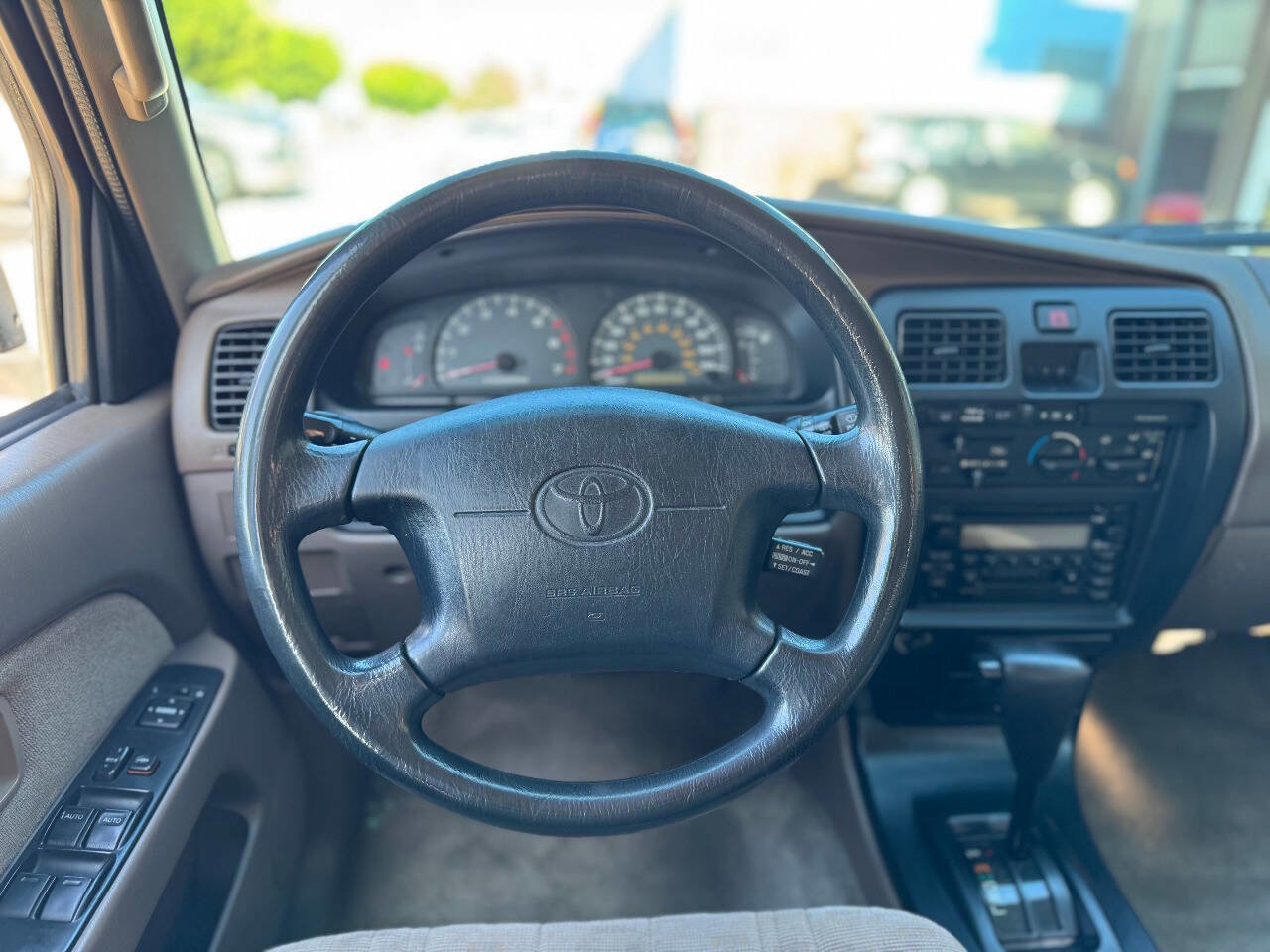 Used 2000 Toyota 4Runner Base 4dr SUV image 15