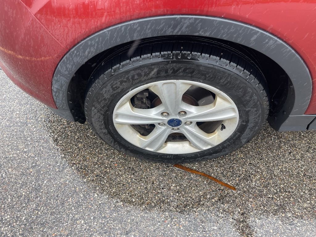 Used 2016 Ford Escape SE w/ Equipment Group 201A image 19