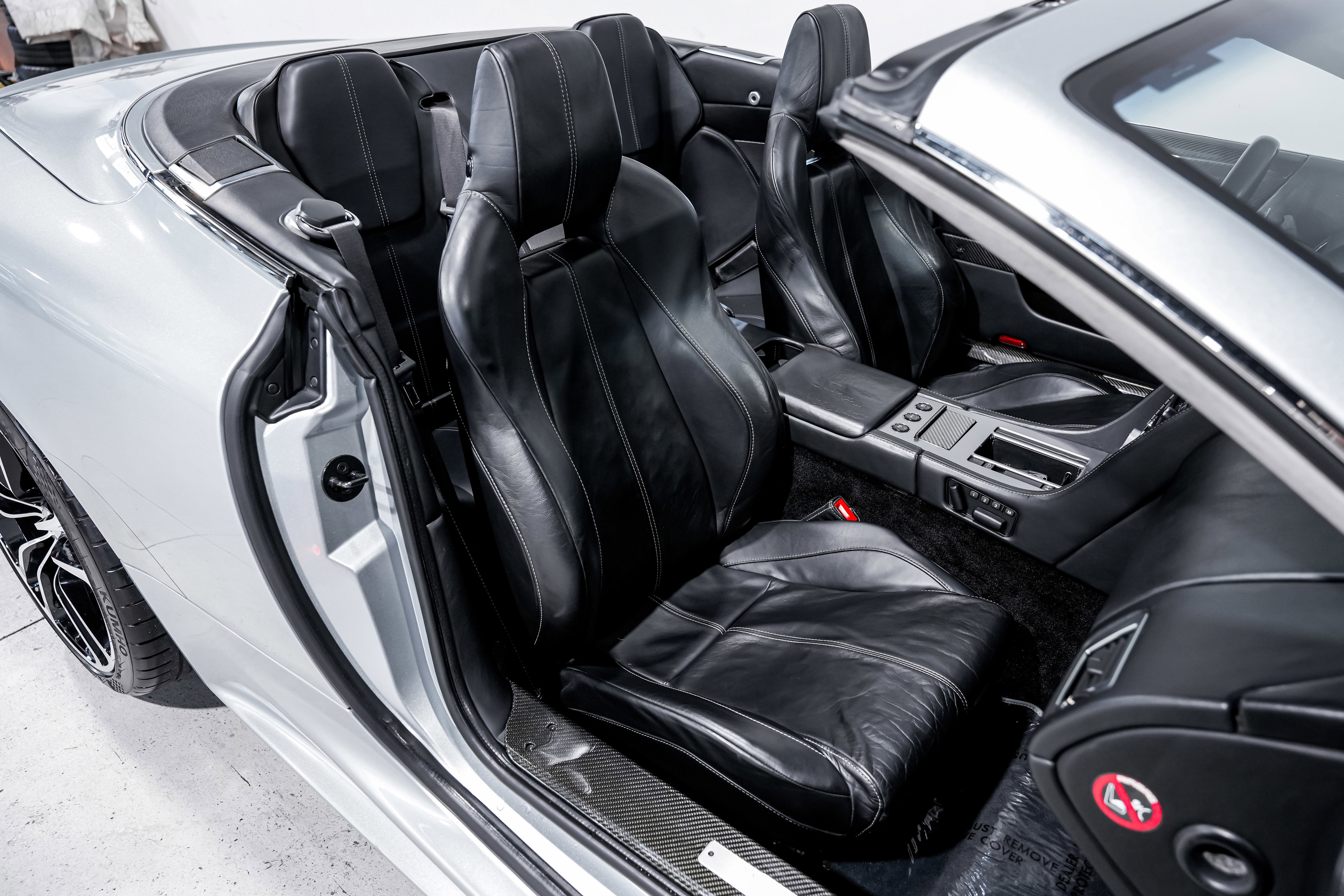 Used 2007 Aston Martin DB9 Volante image 21