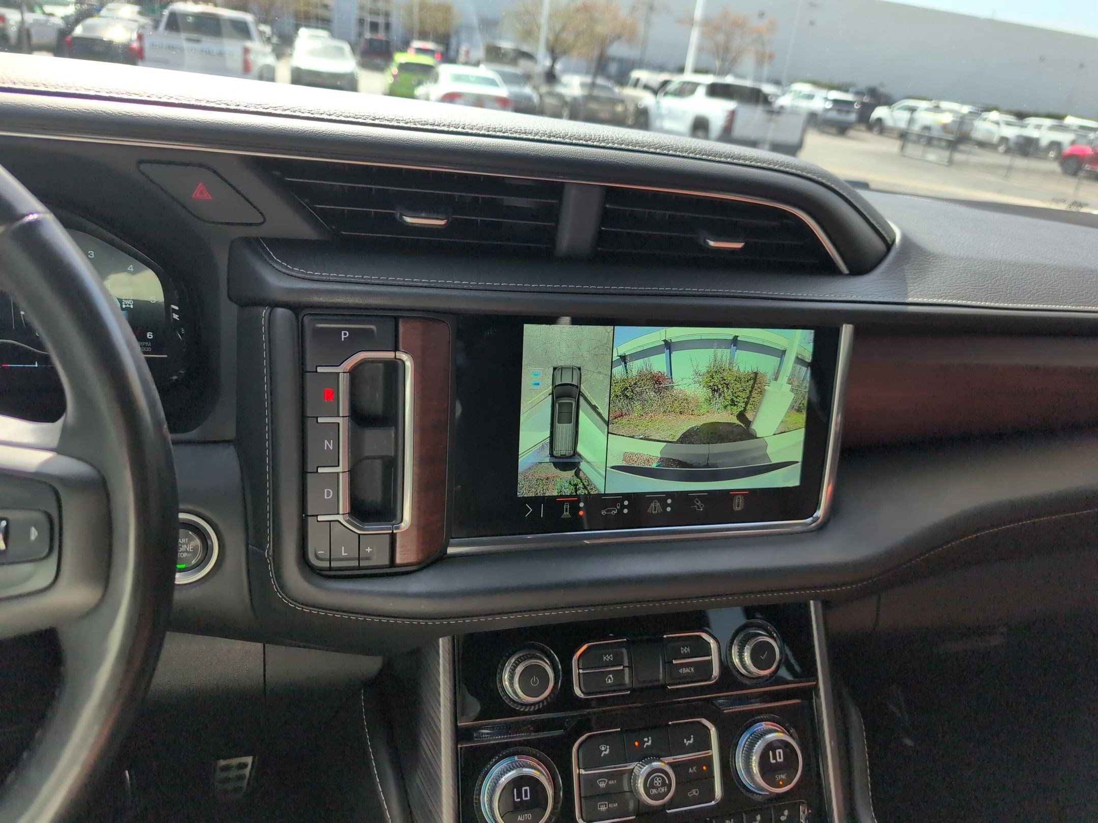 Used 2023 GMC Yukon Denali Ultimate AWD/4WD image 21