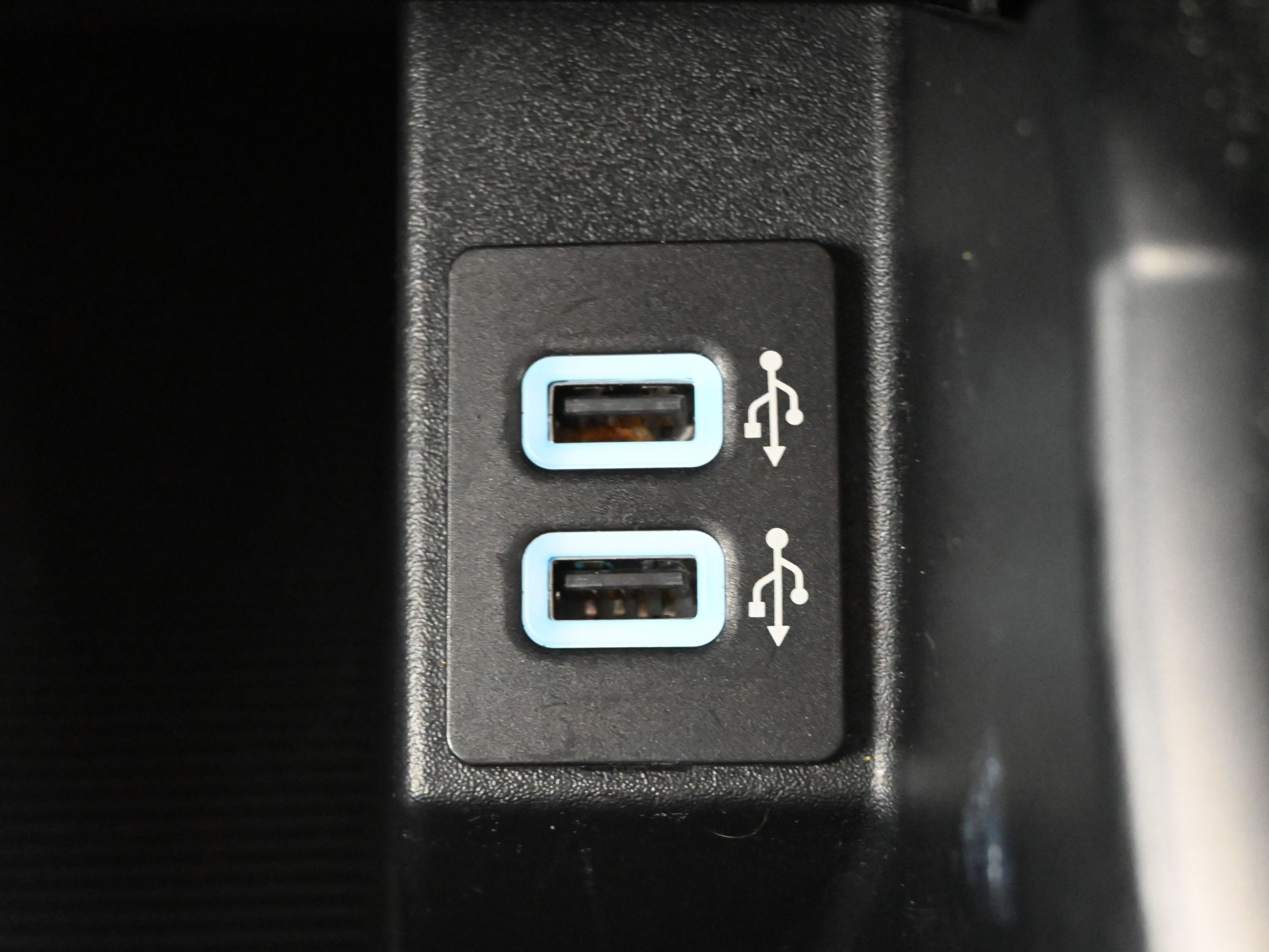 Used 2020 Ford Edge SE AWD/4WD image 18