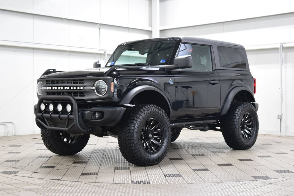 Used 2024 Ford Bronco Black Diamond AWD/4WD image 3