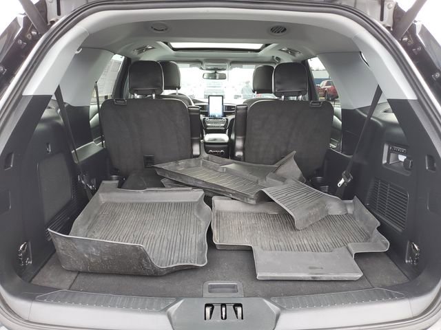 Certified 2023 Ford Explorer Limited w/ Limited Technology Package image 40