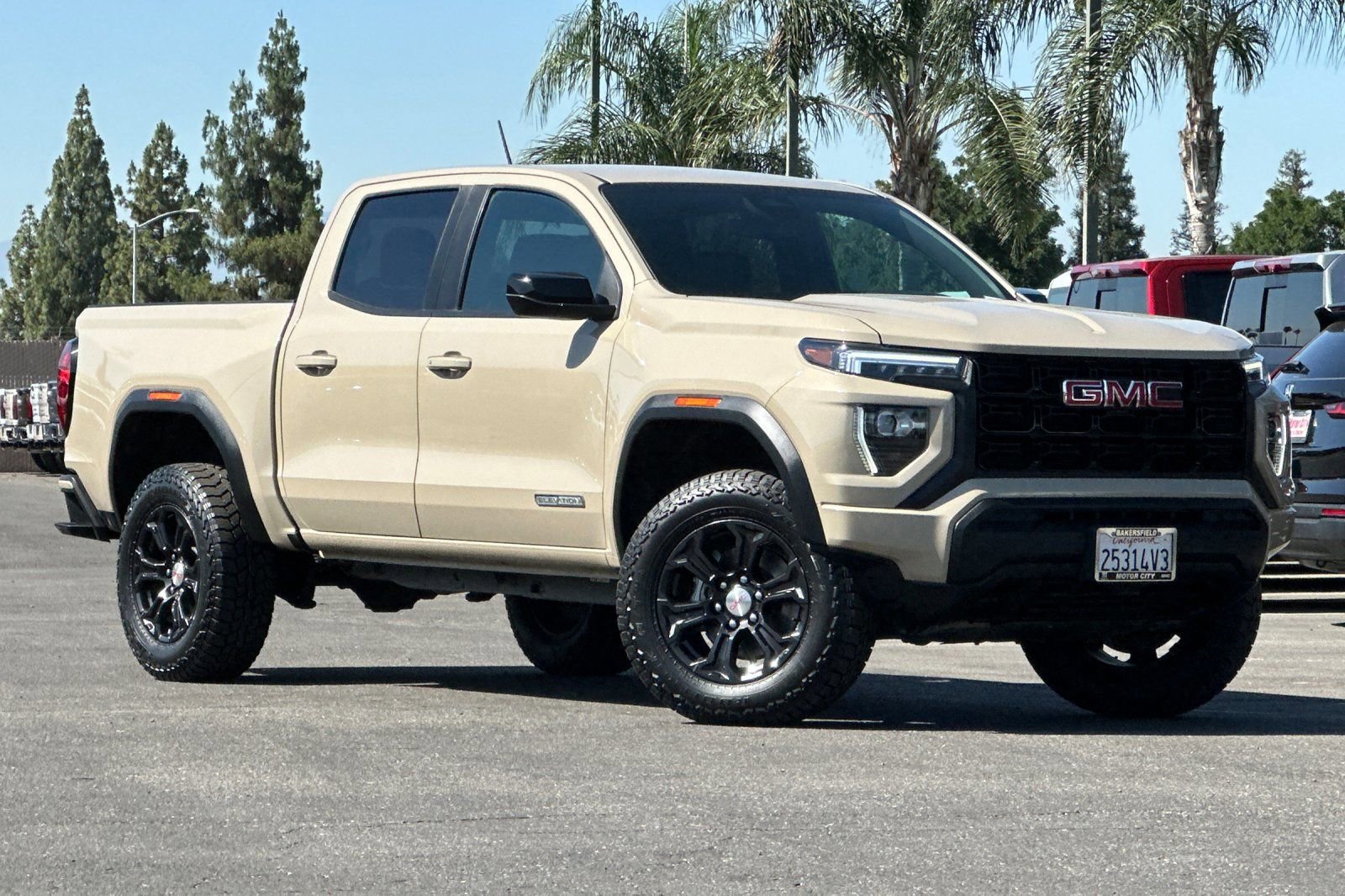 Used 2023 GMC Canyon Elevation RWD image 2