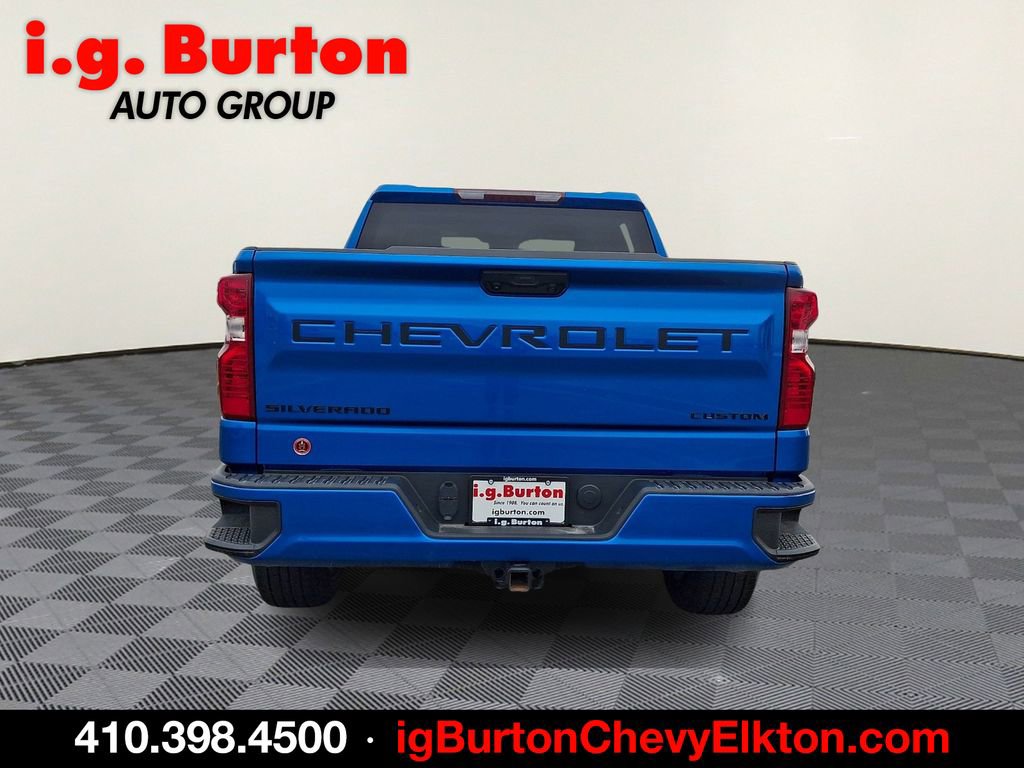 Used 2024 Chevrolet Silverado 1500 Custom w/ LPO, Dark Essentials Package image 5