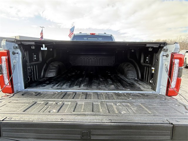 Used 2025 Ford F450 Platinum w/ Platinum Plus Package image 29