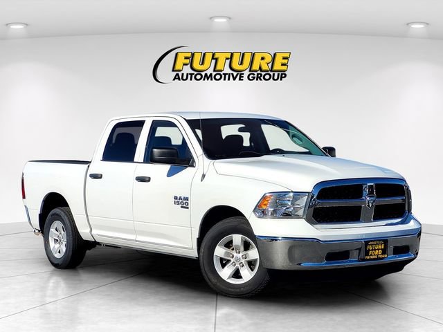 Used 2022 RAM 1500 Classic SLT image 1