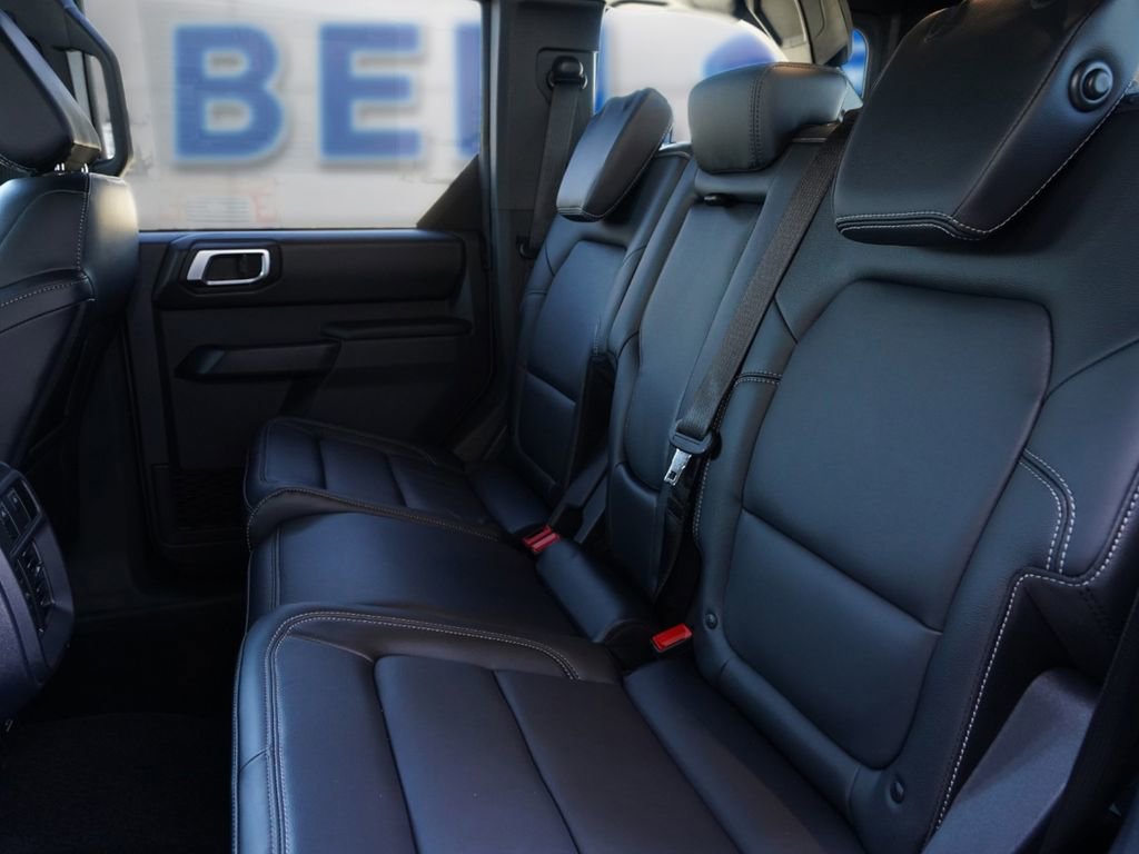 New 2026 Ford Bronco Outer Banks AWD/4WD image 18