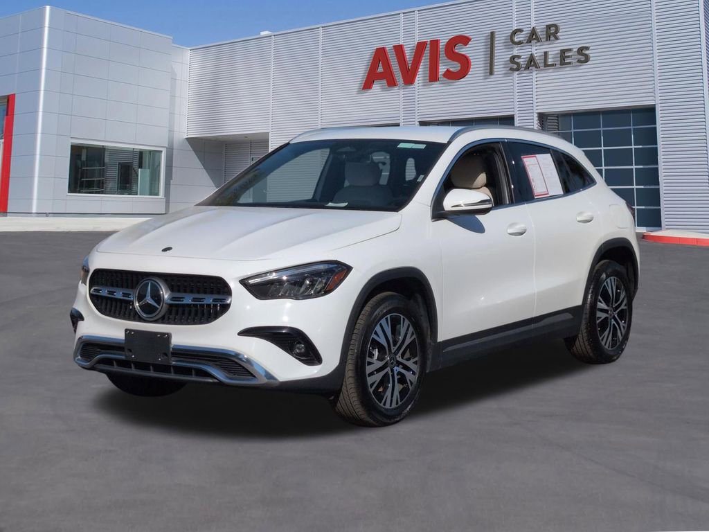 Used 2025 Mercedes-Benz GLA 250 4MATIC image 1