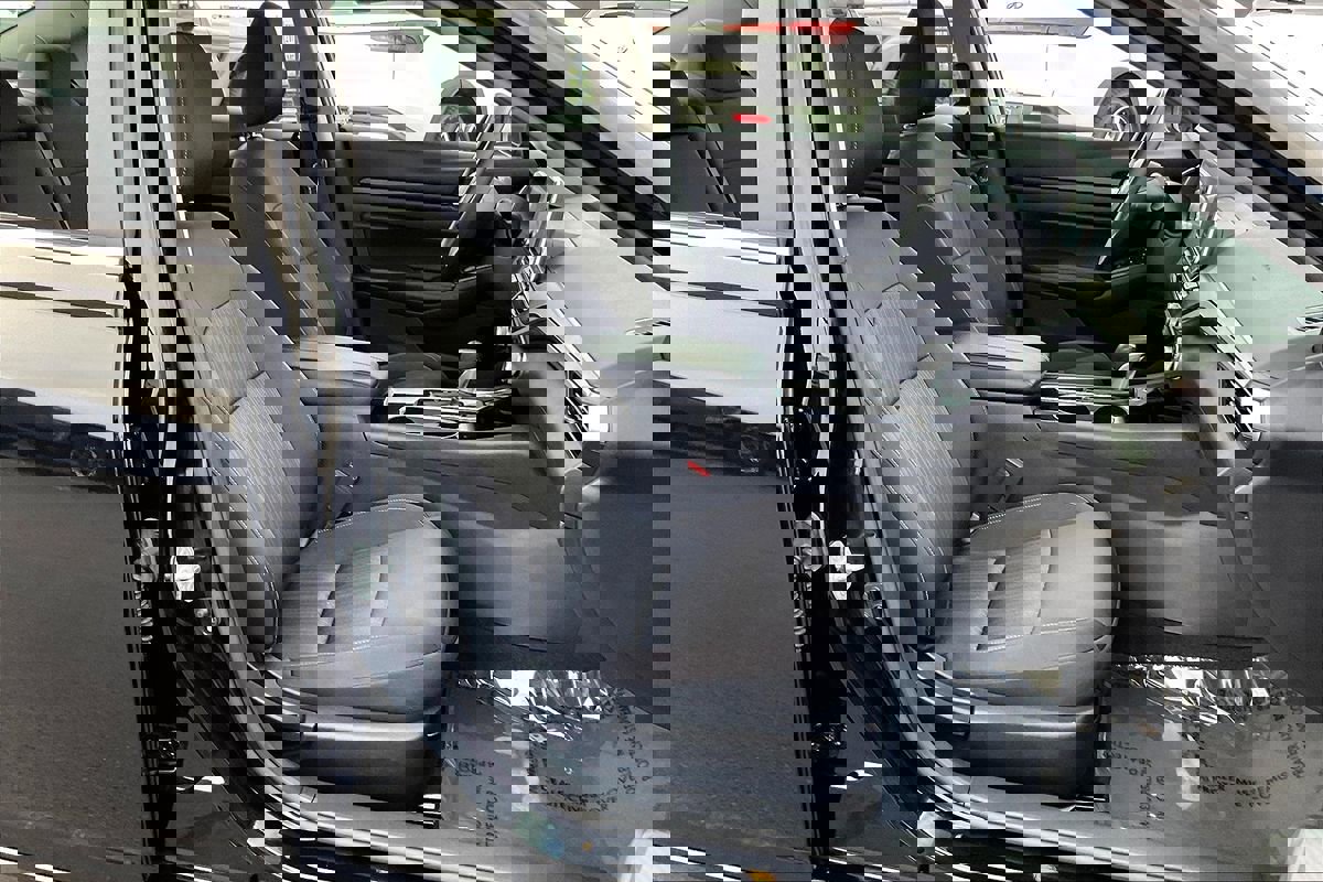 Used 2024 Nissan Altima 2.5 SV image 7