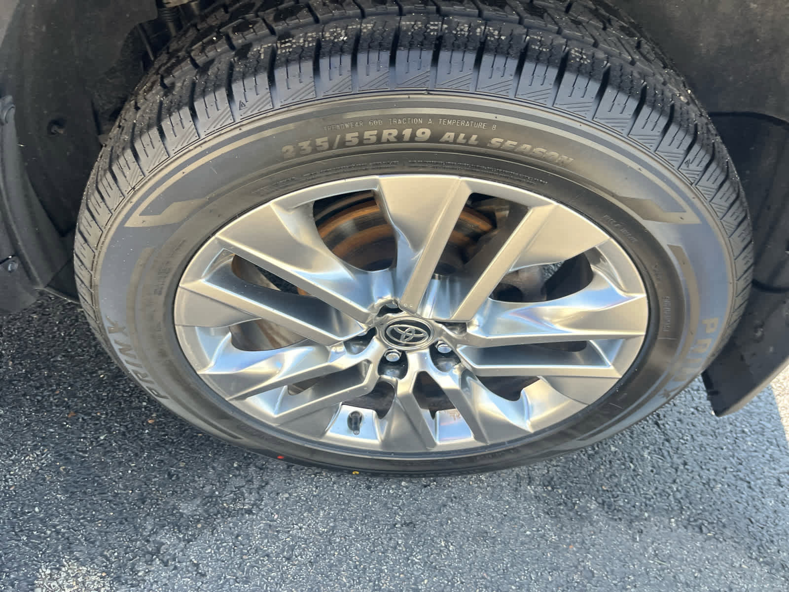 Used 2021 Toyota RAV4 XLE Premium image 21