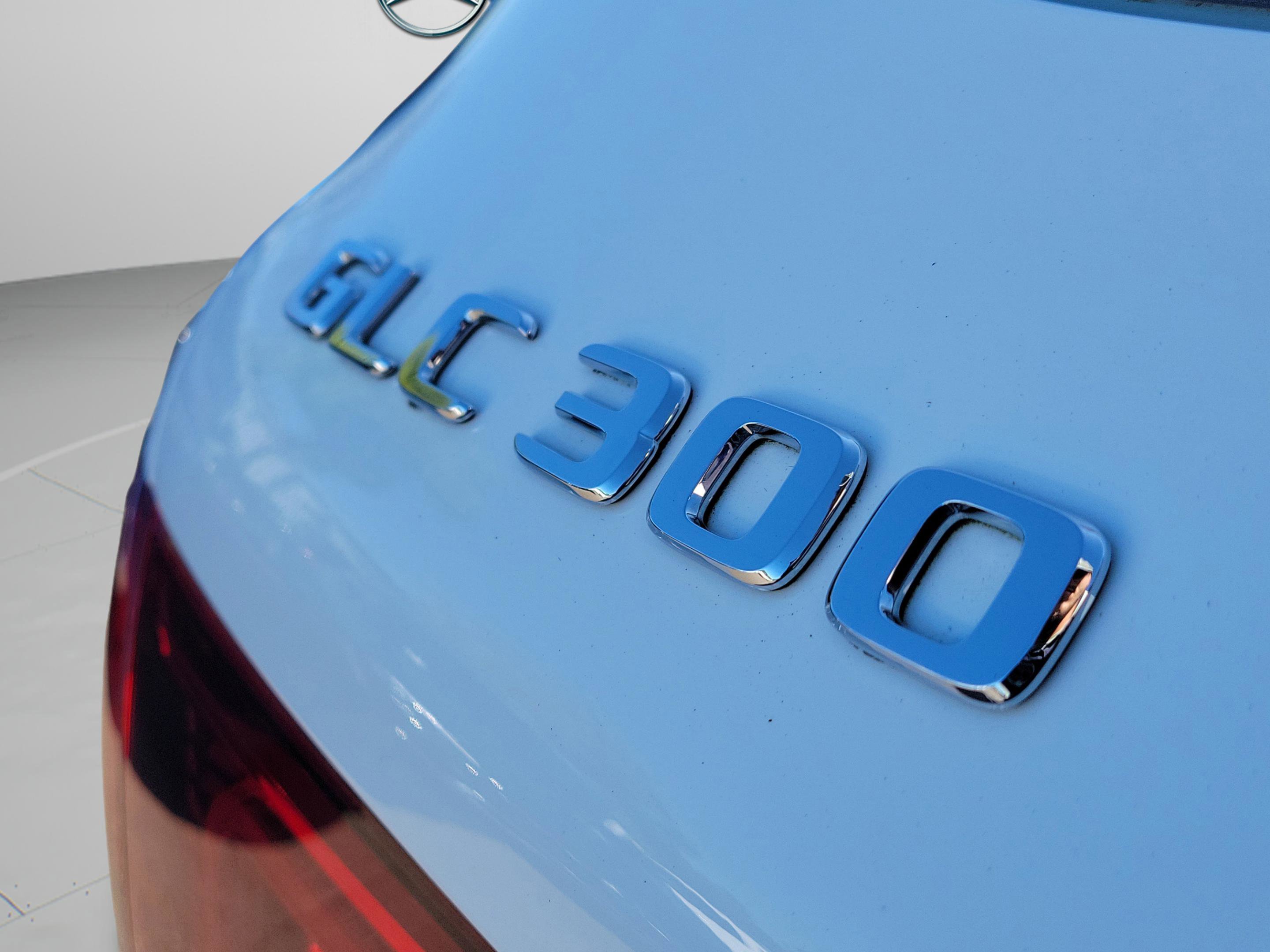 Certified 2022 Mercedes-Benz GLC 300 image 6