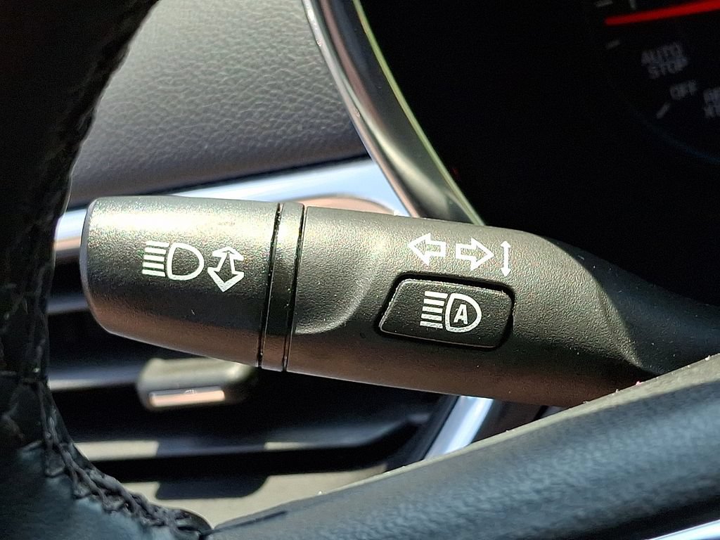 Used 2023 Chevrolet Equinox LT FWD image 24
