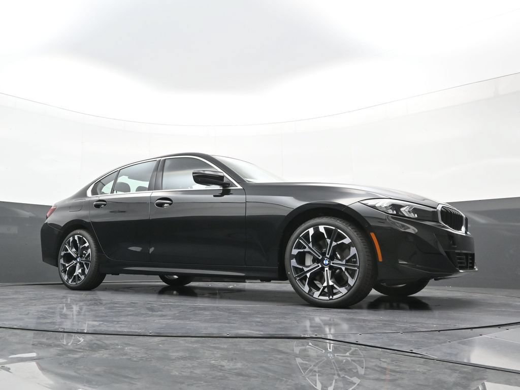 New 2026 BMW 330i xDrive Sedan w/ Premium Package AWD/4WD image 22