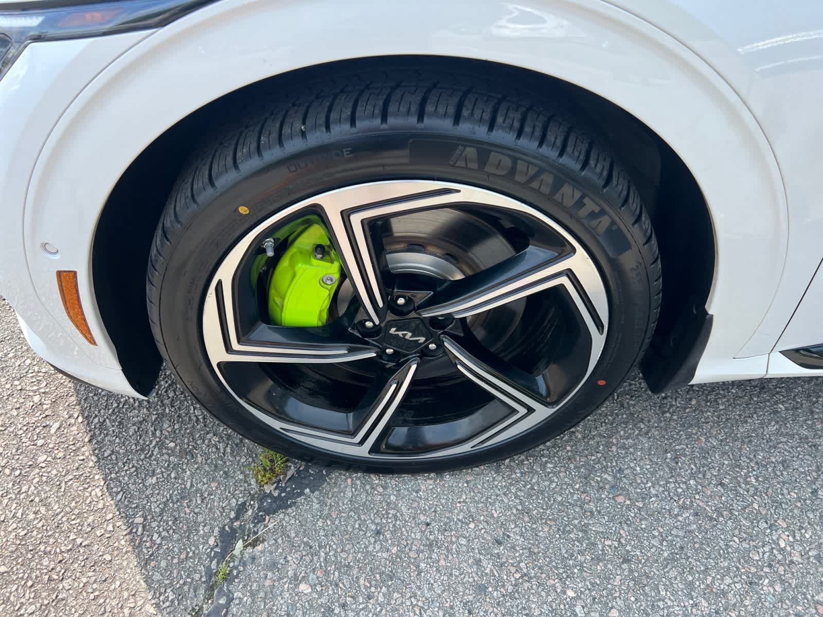 Certified 2023 Kia EV6 GT AWD/4WD image 10