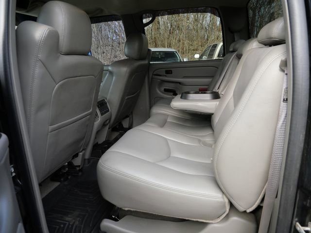 Used 2004 Chevrolet Silverado 3500 4x4 Crew Cab w/ Heavy-Duty Power Package image 10
