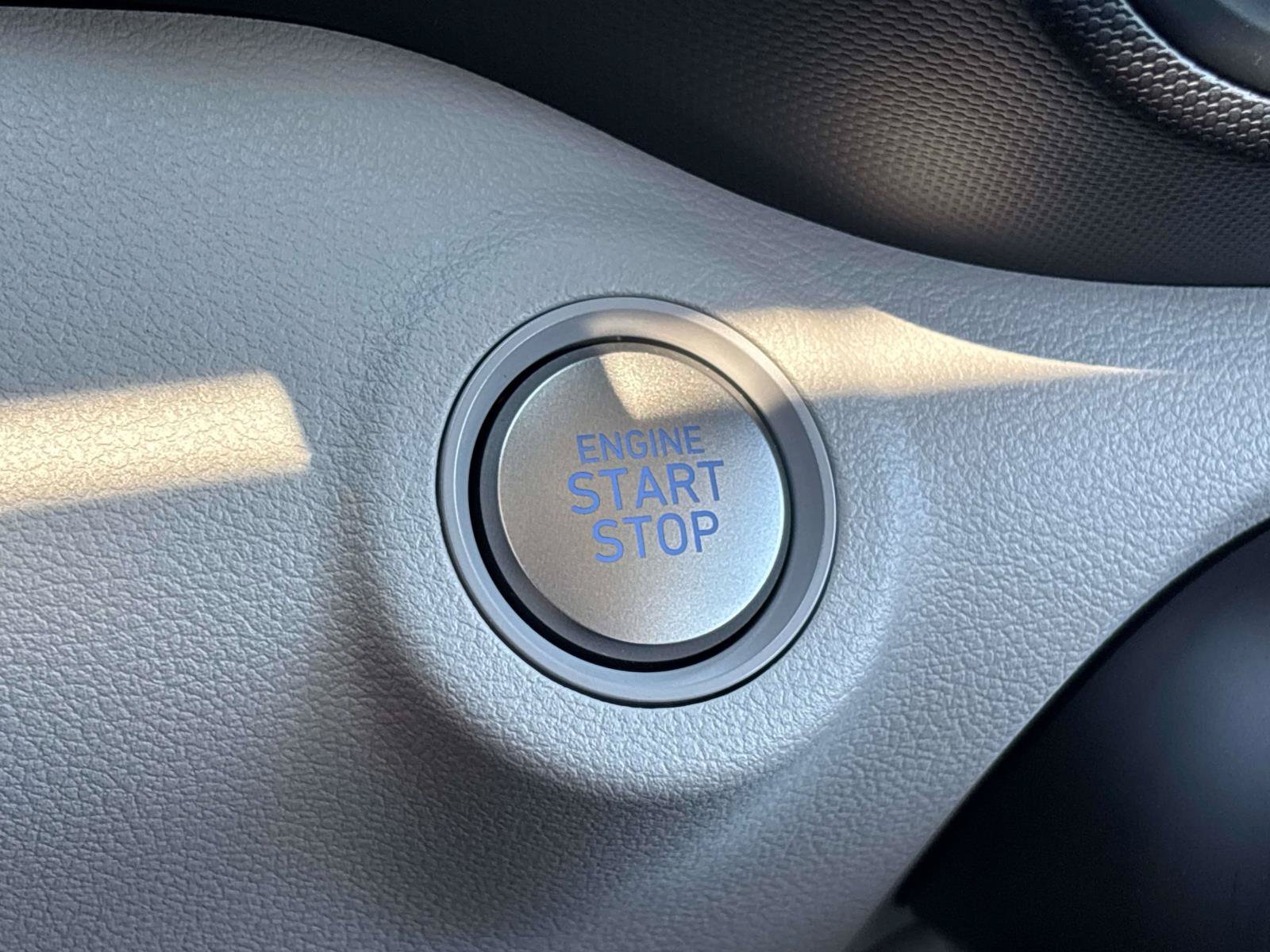 New 2026 Hyundai Venue SEL FWD image 12