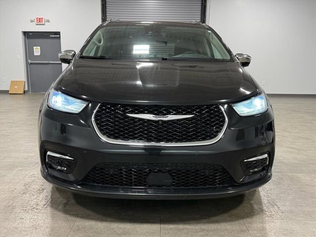 Used 2022 Chrysler Pacifica Limited image 11