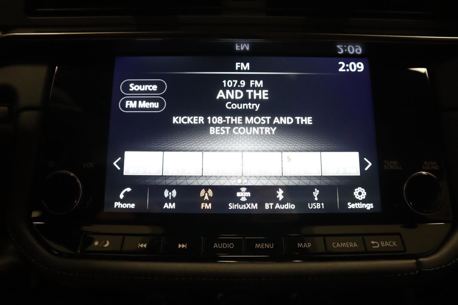 New 2025 Nissan Z NISMO w/ Floor Mat Package image 24