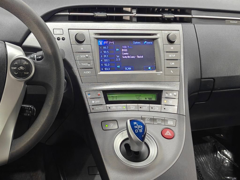 Used 2013 Toyota Prius Two image 6