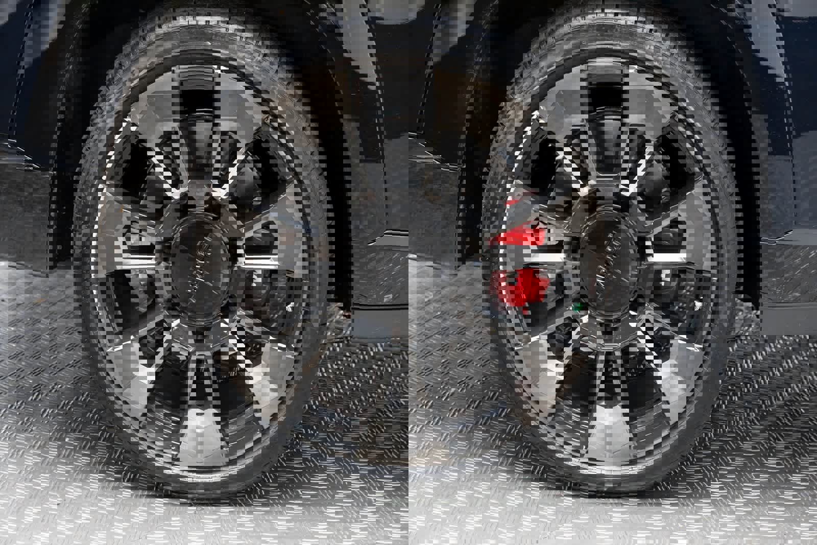 Used 2024 BMW XM image 54