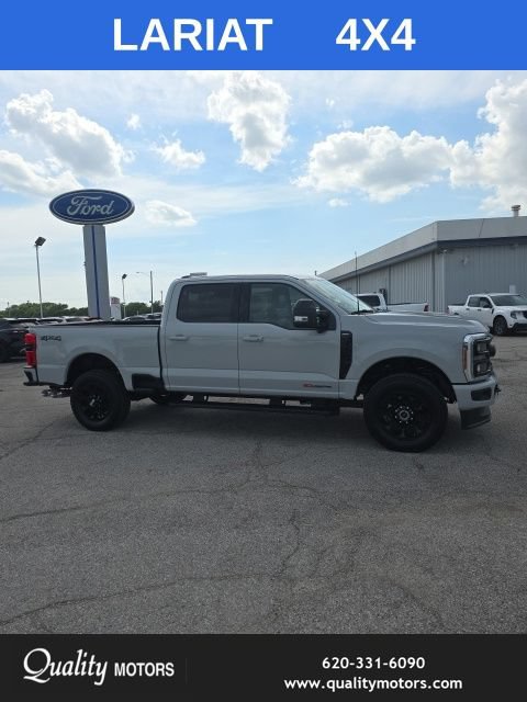 New 2026 Ford F250 Lariat w/ Black Appearance Package AWD/4WD image 2